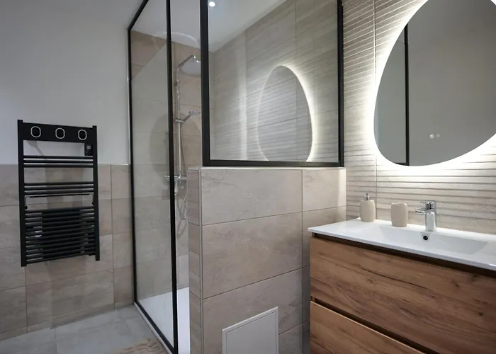 La Choule Nyaraló *